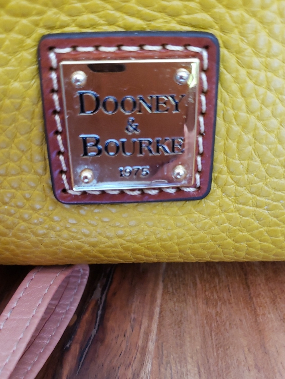 DOONEY AND BOURJE KENDALL Yellow Leather Drawstring Bucket Bag with Brown Trim - Picture 2 of 6